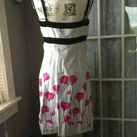 Summer dress - Picture 5 of 7